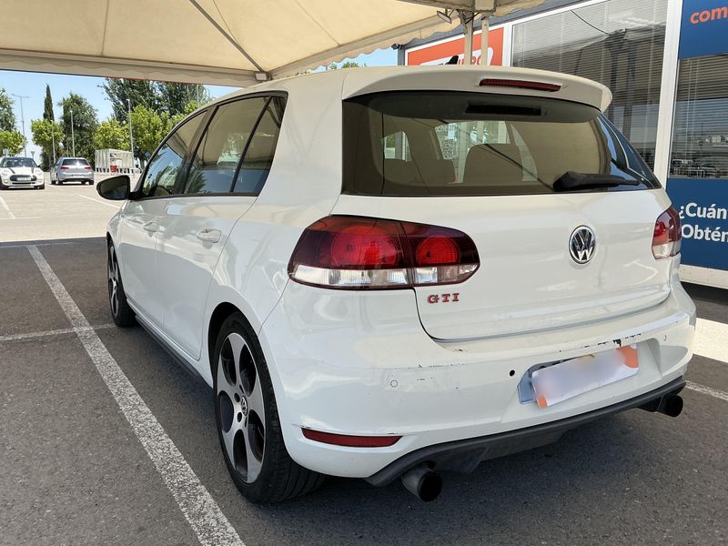 Volkswagen Golf VI 2.0 TSI GTI 2009 – снимка 6