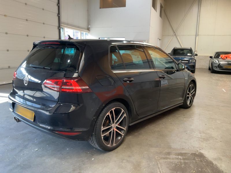 Volkswagen Golf VII 2.0 TDI GTD BlueMotion Tech 2015 – снимка 8