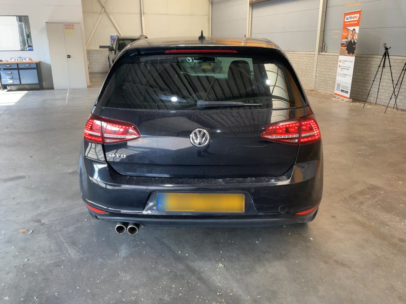 Volkswagen Golf VII 2.0 TDI GTD BlueMotion Tech 2015 – снимка 7