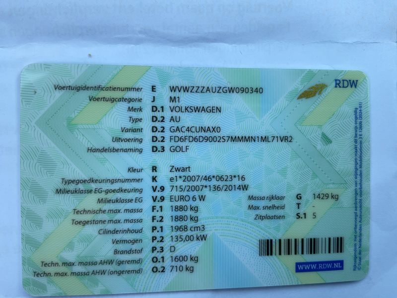 Volkswagen Golf VII 2.0 TDI GTD BlueMotion Tech 2015 – снимка 20