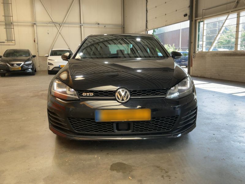 Volkswagen Golf VII 2.0 TDI GTD BlueMotion Tech 2015 – снимка 14