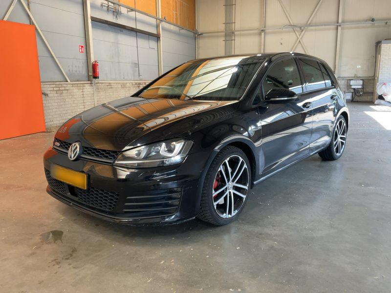 Volkswagen Golf VII 2.0 TDI GTD BlueMotion Tech 2015 – снимка 1