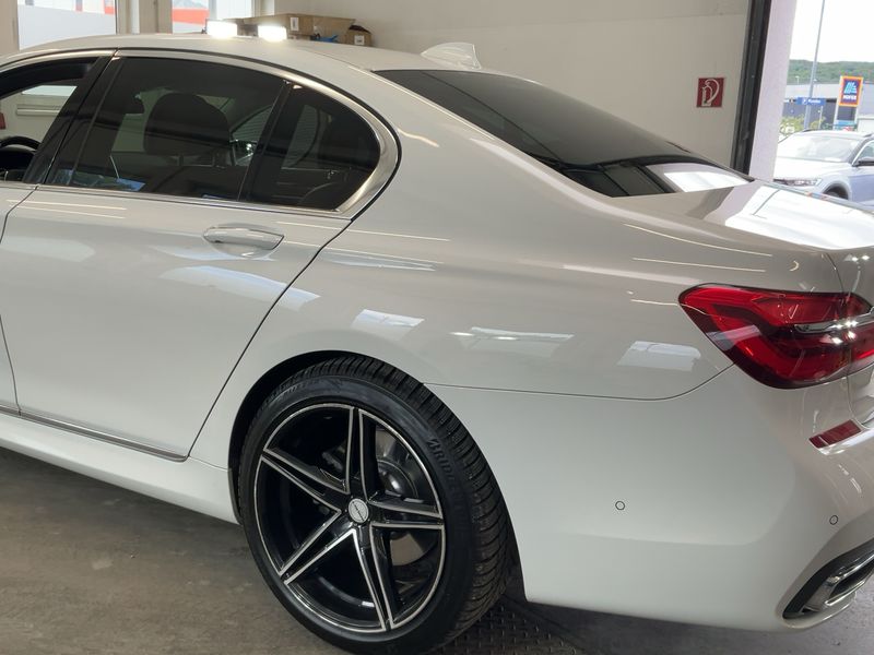BMW 7er 740d xDrive — zdjęcie 3