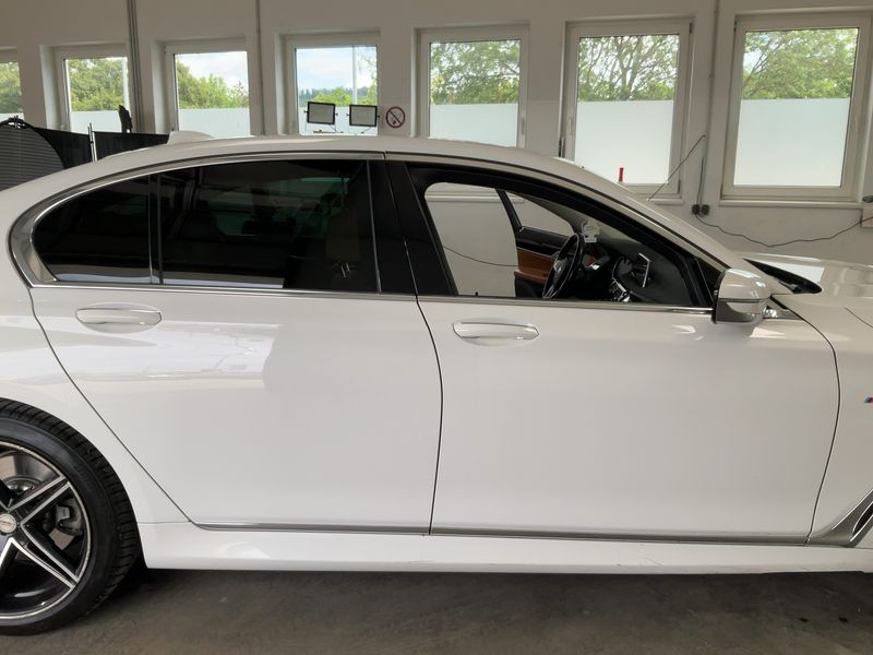 BMW 7er 740d xDrive — zdjęcie 7