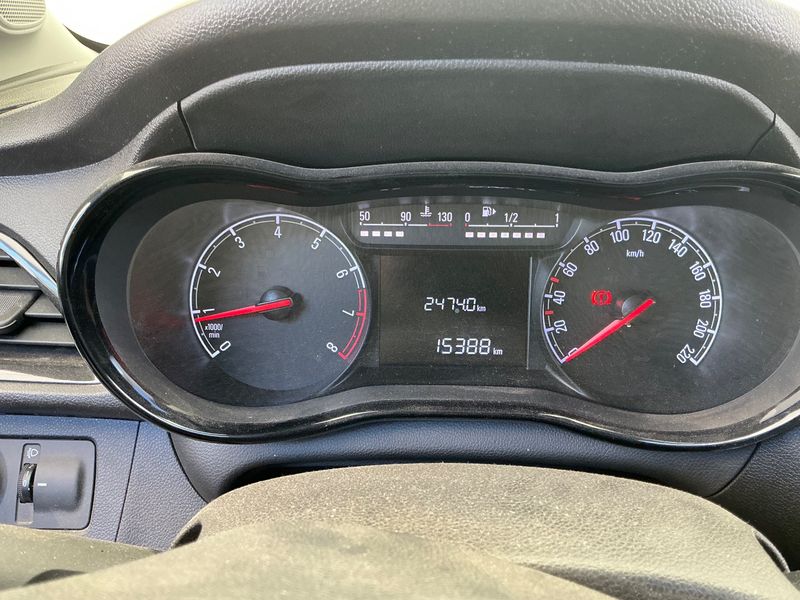 Opel Karl 1.0 Advance — zdjęcie 13