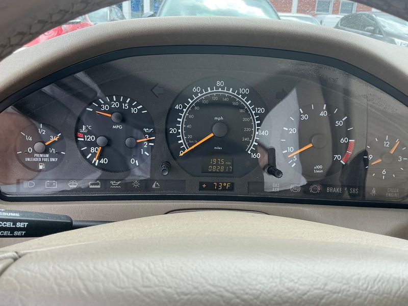 Mercedes-Benz SL-Klasse SL 500 — zdjęcie 13