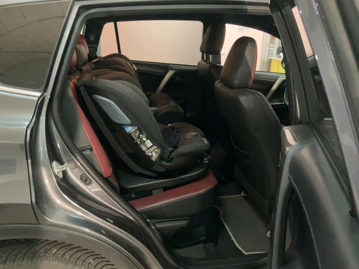 Toyota RAV 2019 — photo 20
