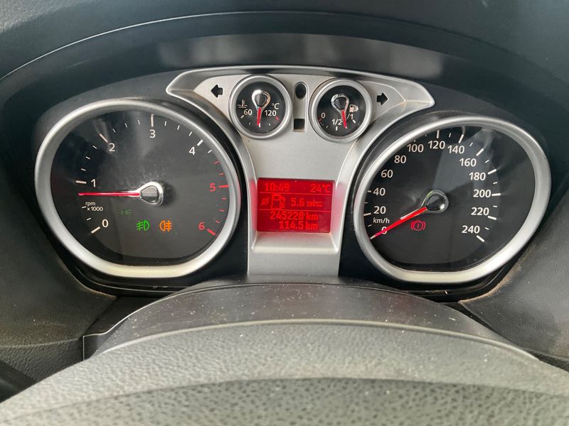 Ford Focus 1.6 TDCi Trend — zdjęcie 4