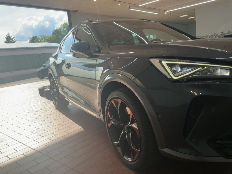 Cupra Formentor 1.4 e-HYBRID Priority VZ — zdjęcie 8