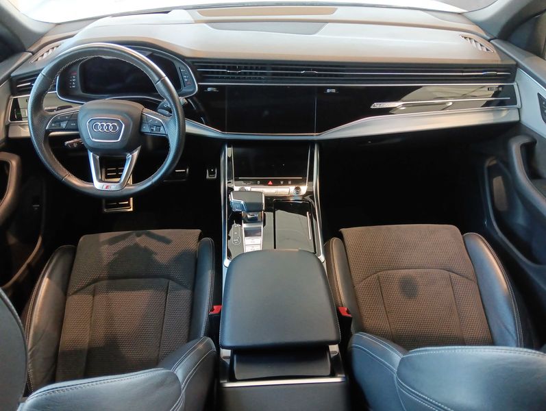 Audi Q8 50 TDI Mild-Hybrid quattro — zdjęcie 11