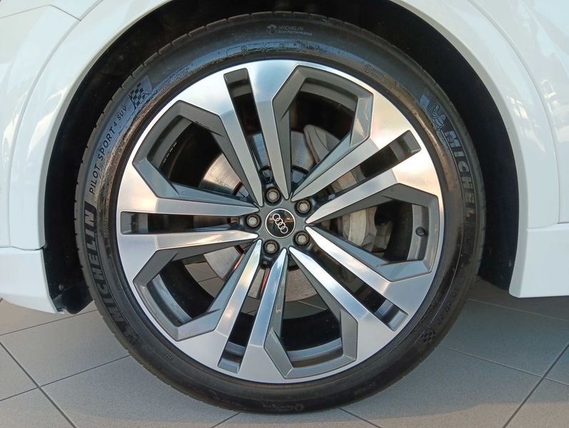 Audi Q8 50 TDI Mild-Hybrid quattro — zdjęcie 20