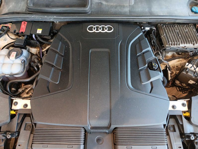 Audi Q8 50 TDI Mild-Hybrid quattro — zdjęcie 8