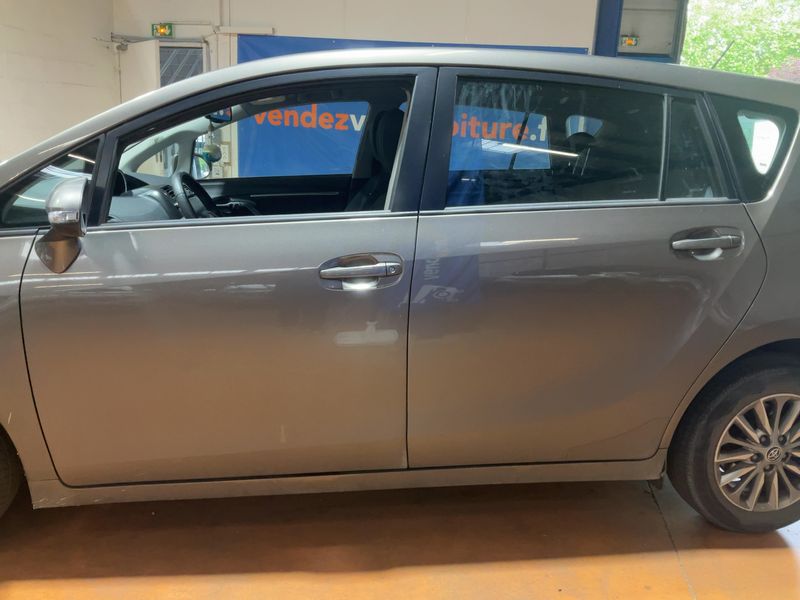 Toyota Verso 1.6 D-4D Dynamic — zdjęcie 4