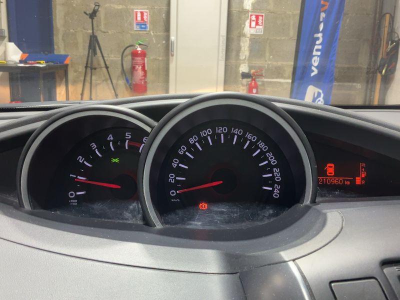 Toyota Verso 1.6 D-4D Dynamic — zdjęcie 13