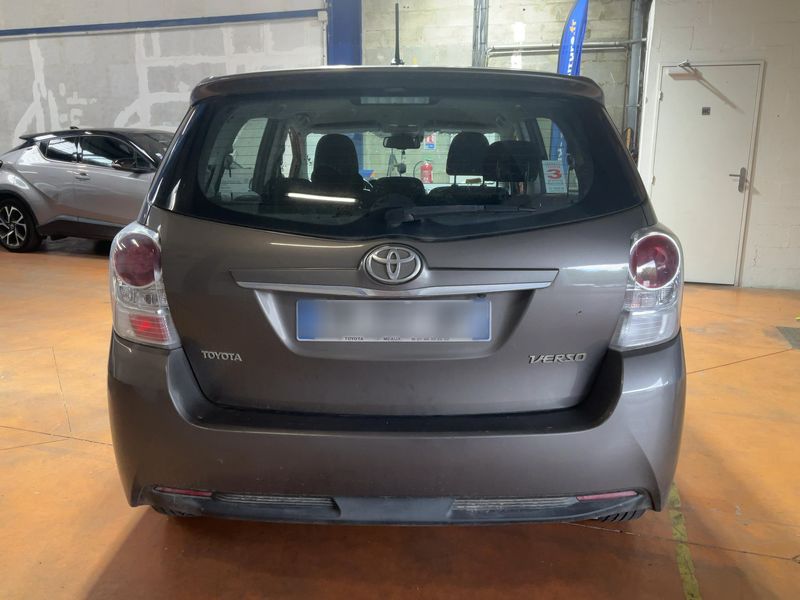 Toyota Verso 1.6 D-4D Dynamic — zdjęcie 5