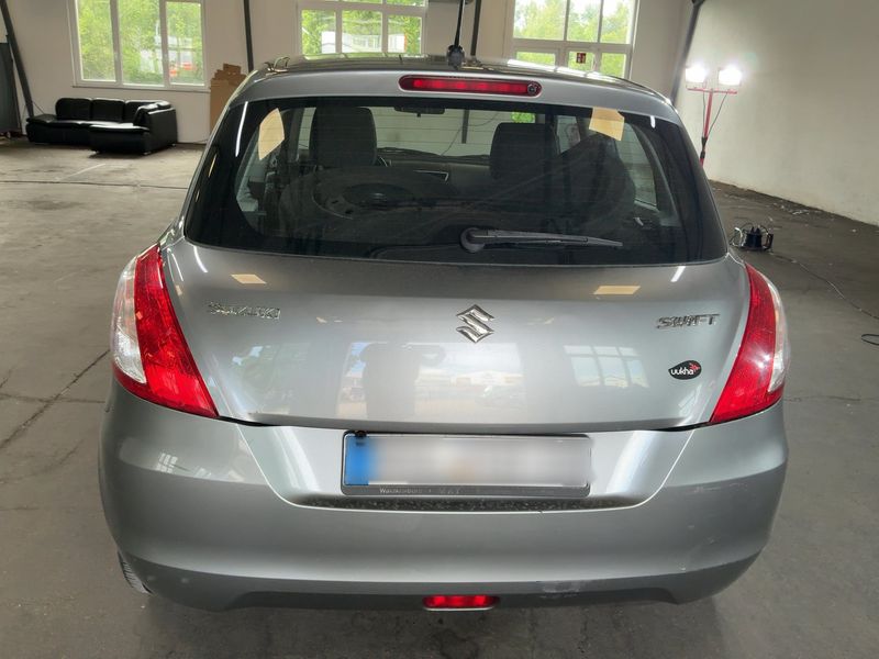 Suzuki Swift 1.2 Comfort — zdjęcie 5