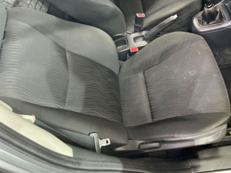 Suzuki Swift 1.2 Comfort 2011 – снимка 28