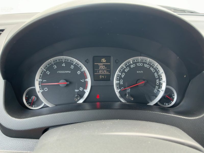 Suzuki Swift 1.2 Comfort — zdjęcie 13