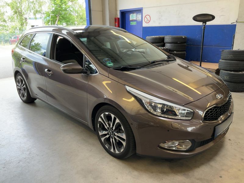 Kia cee'd 1.6 GDI Spirit — zdjęcie 8