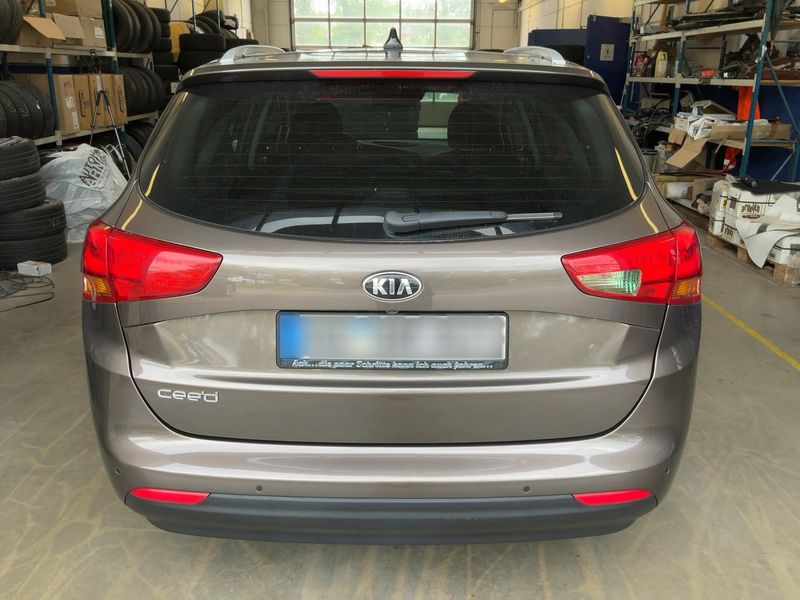 Kia cee'd 1.6 GDI Spirit — zdjęcie 5