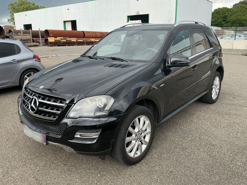 M-Klasse ML 300 CDI 4Matic BlueEfficiency