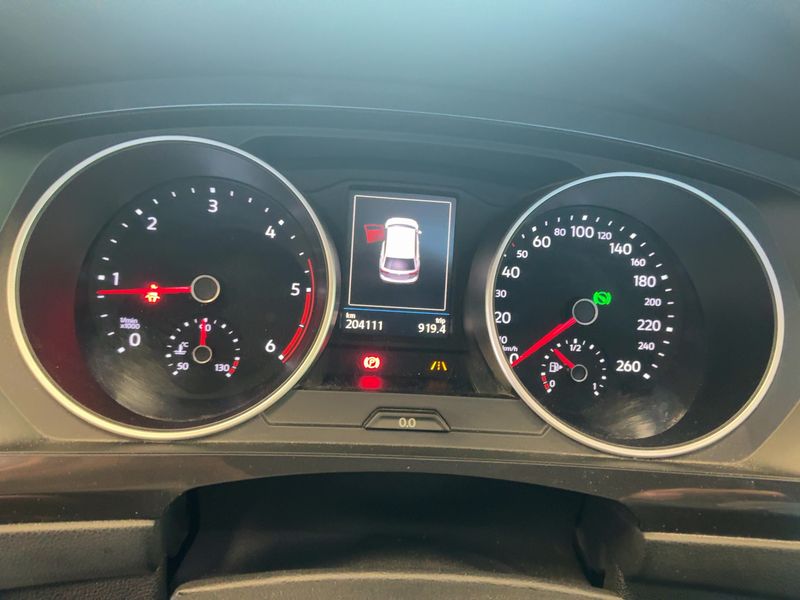 Volkswagen Tiguan 2.0 TDI Highline 4Motion BlueMotion Tech — zdjęcie 13