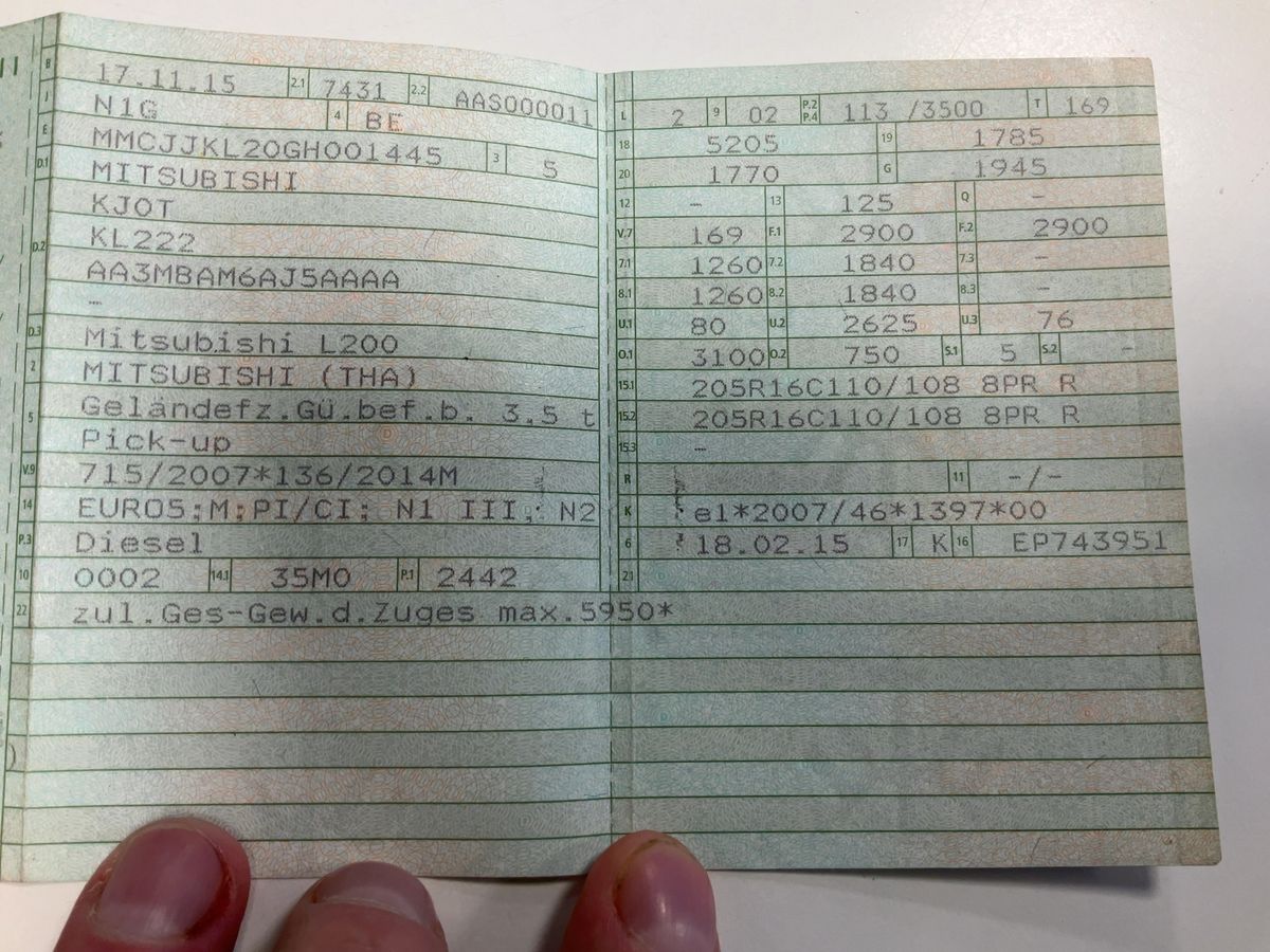 Mitsubishi L 200 2.4 DI-D Basis Doppelkabine 4WD