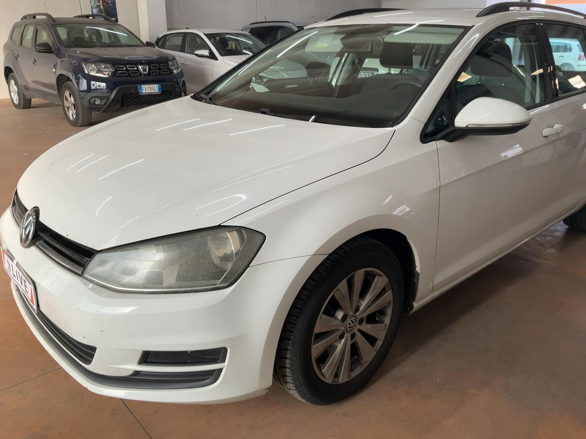 Volkswagen Golf VII 1.6 TDI Comfortline Blue