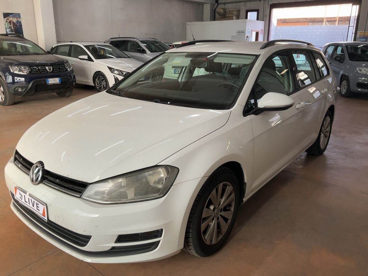 Volkswagen Golf VII 1.6 TDI Comfortline Blue