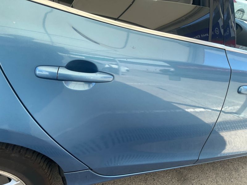 Volvo V40 1.6 D2 Momentum 2015 – снимка 22