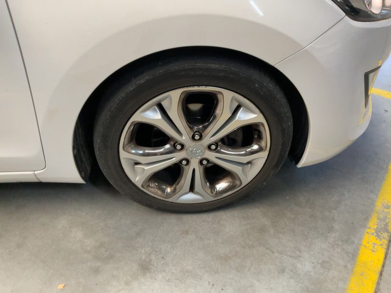 Hyundai i30 1.6 CRDi Classic 2014 – снимка 11