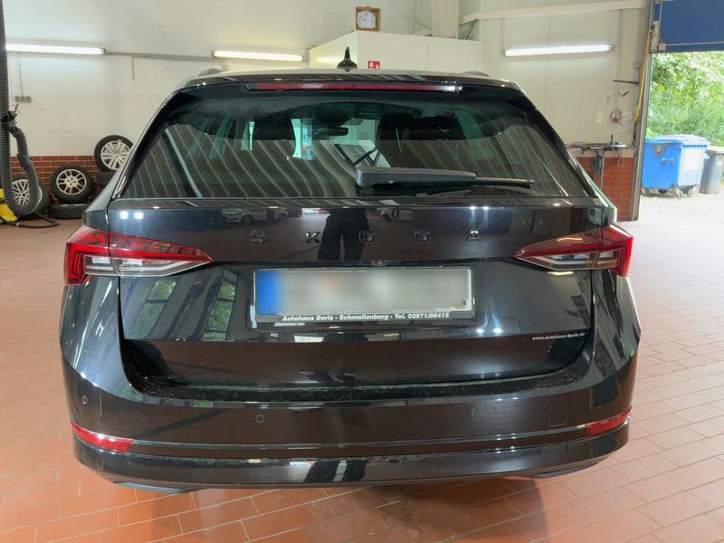 Skoda Octavia 2.0 TDI Ambition — zdjęcie 5