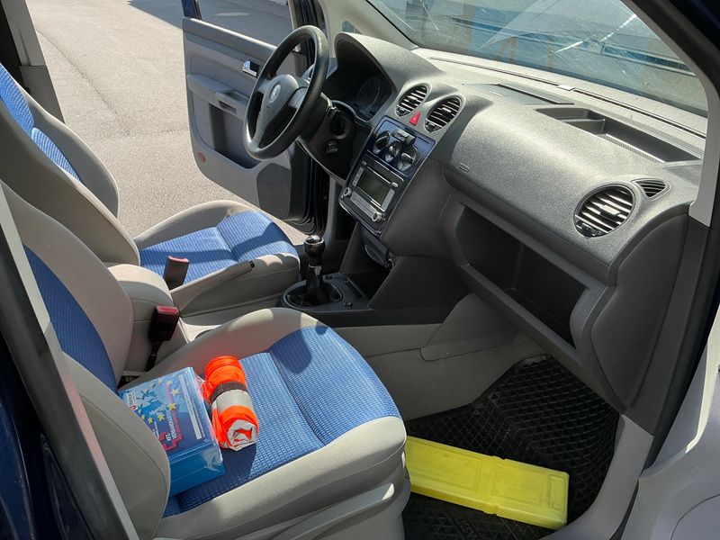 Volkswagen Caddy 1.9 TDI Life — zdjęcie 3