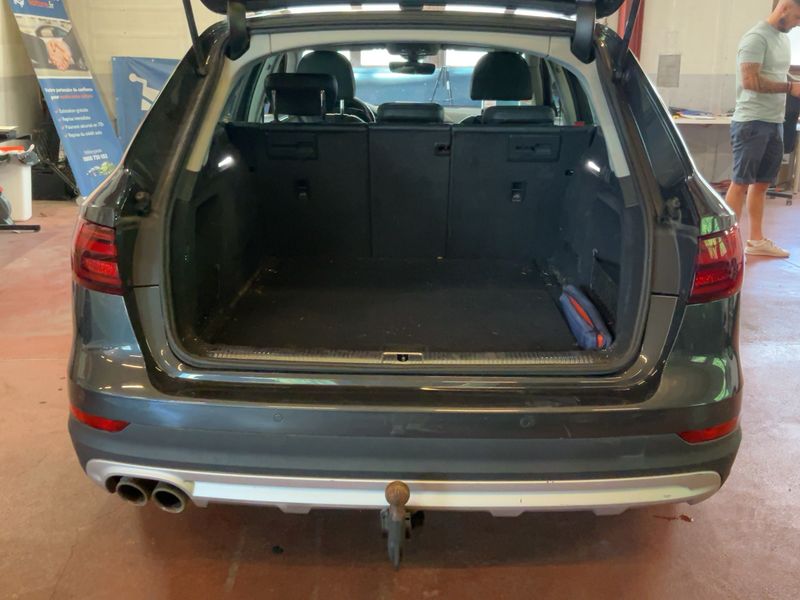 Audi A4 Allroad 2.0 TDI quattro — zdjęcie 10