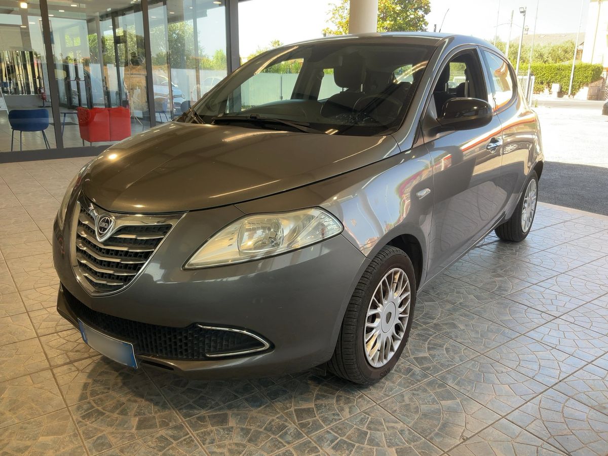 Lancia Ypsilon 2015