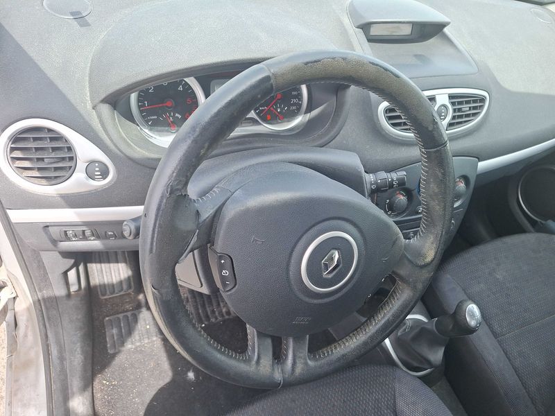 Renault Clio 1.5 dCi Dynamique 2009 – снимка 67