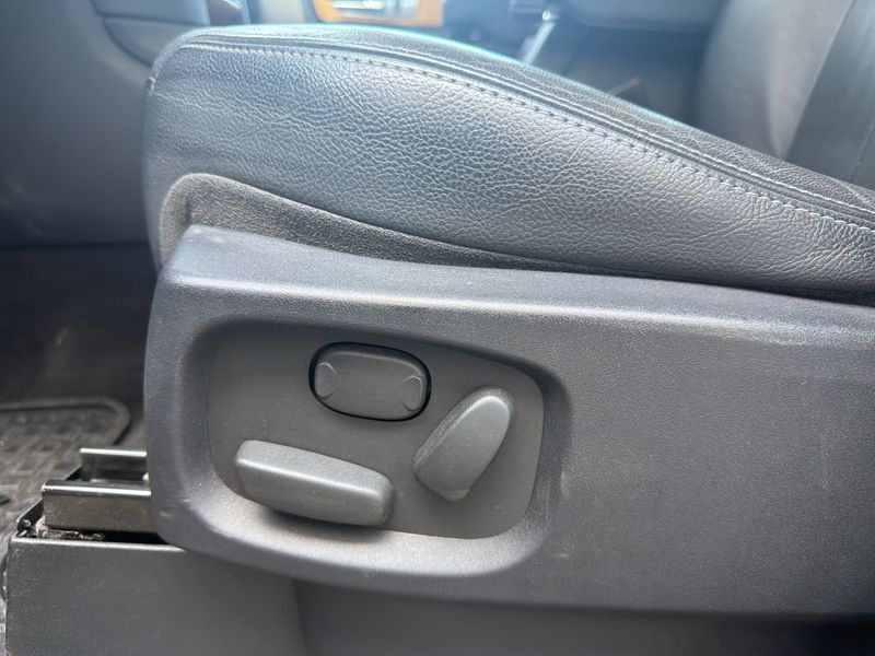 Land Rover Discovery 4 3.0 TD V6 TDV6 HSE — zdjęcie 18