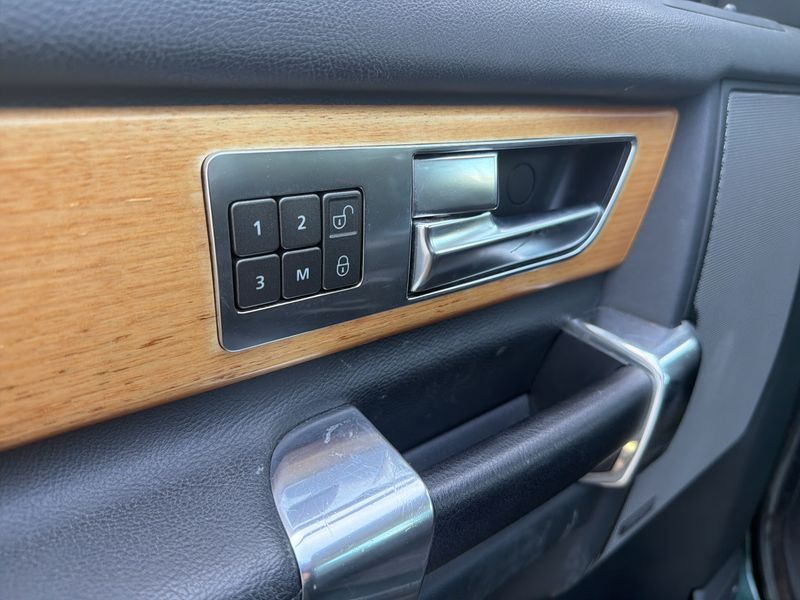 Land Rover Discovery 4 3.0 TD V6 TDV6 HSE — zdjęcie 17