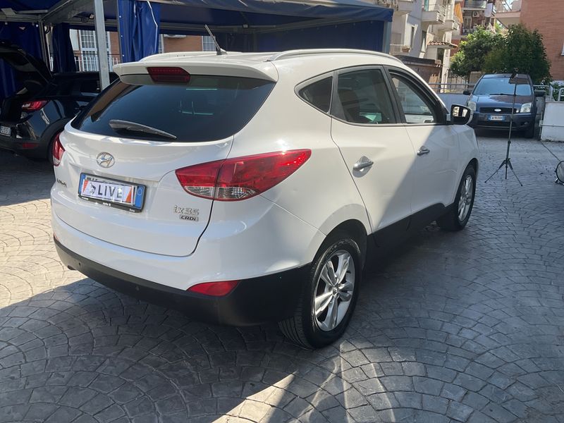 Hyundai ix35 1.7 CRDi Comfort 2WD — zdjęcie 2