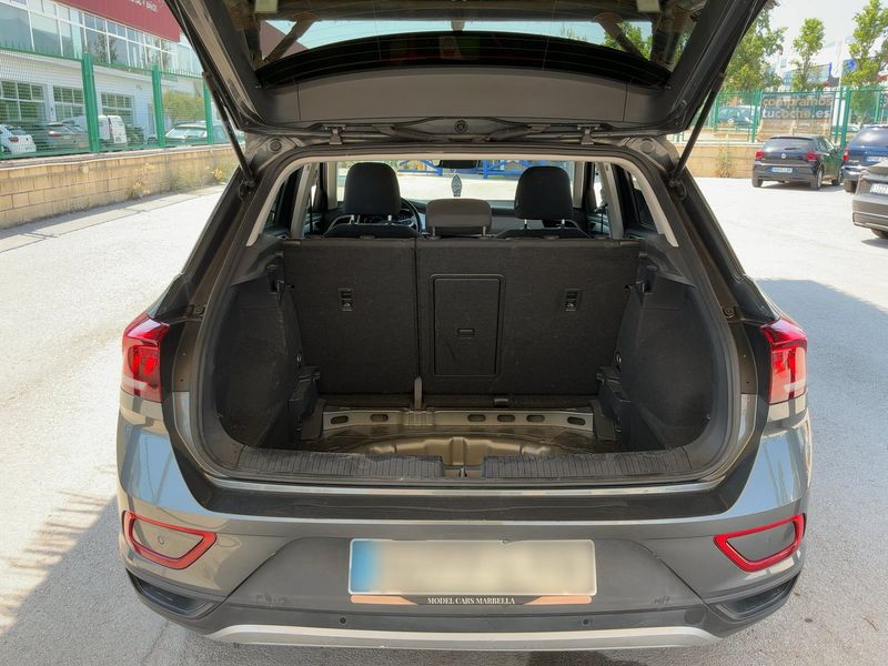 Volkswagen T-Roc 1.5 TSI ACT Life 2022 – снимка 15