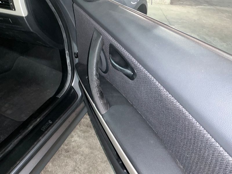 BMW 3er 320d 2009 – снимка 25