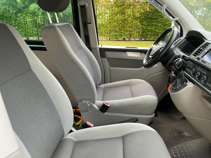 Volkswagen T6 Kombi 2.0 TDI — zdjęcie 11