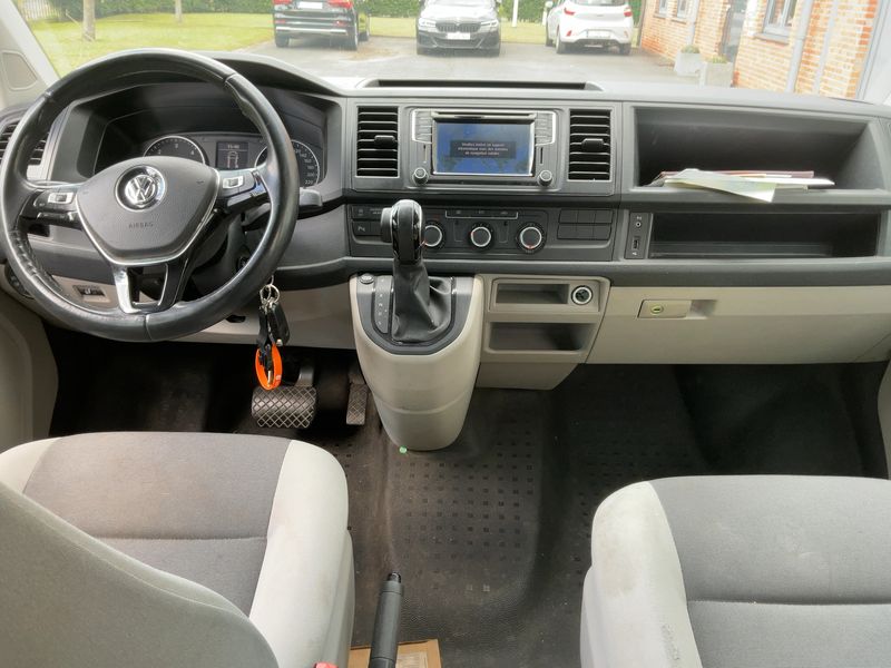 Volkswagen T6 Kombi 2.0 TDI — zdjęcie 12