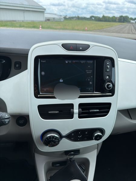 Renault Zoe electric drive 43 kW Intens — zdjęcie 13