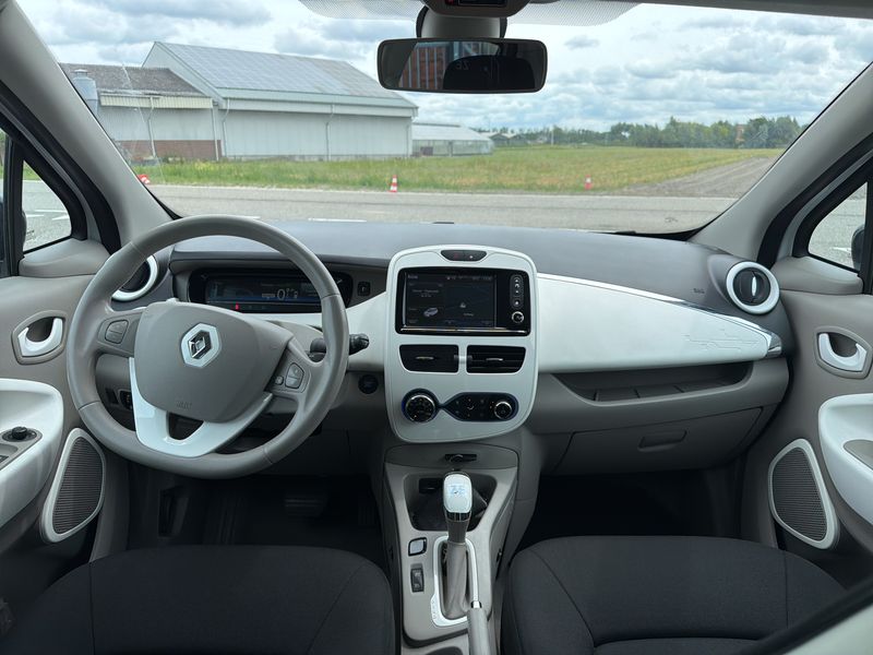 Renault Zoe electric drive 43 kW Intens — zdjęcie 11