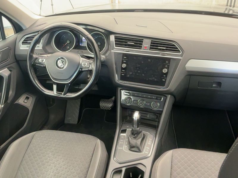Volkswagen Tiguan 2.0 TDI Comfortline BlueMotion Tech — zdjęcie 12