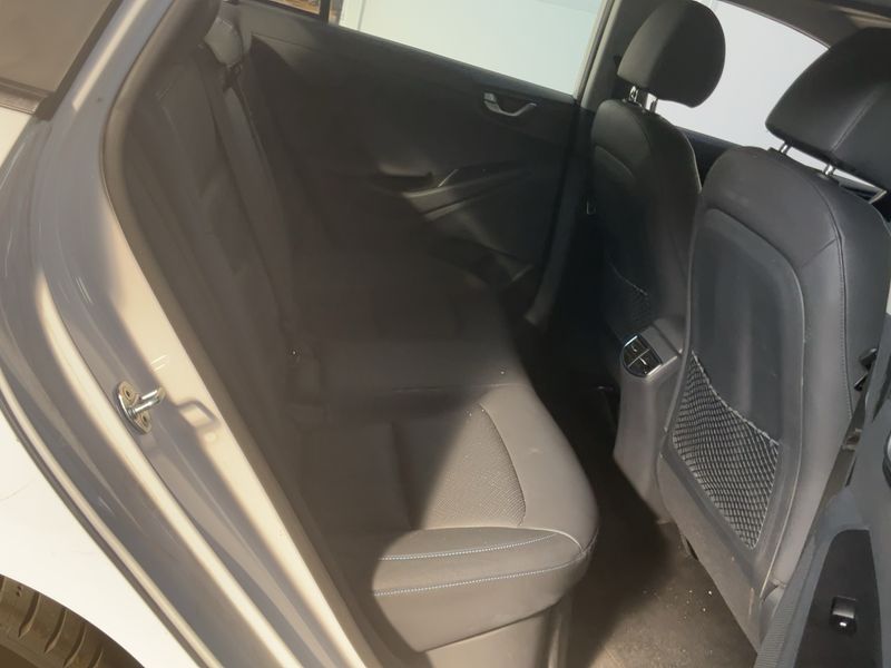 Hyundai IONIQ 1.6 Hybrid Executive — zdjęcie 14