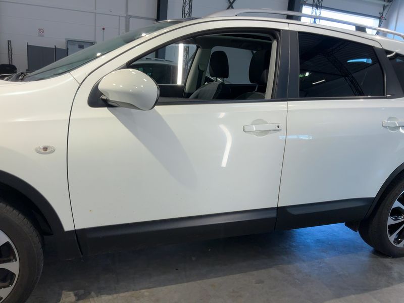 Nissan Qashqai+2 2.0 I-Way — zdjęcie 4