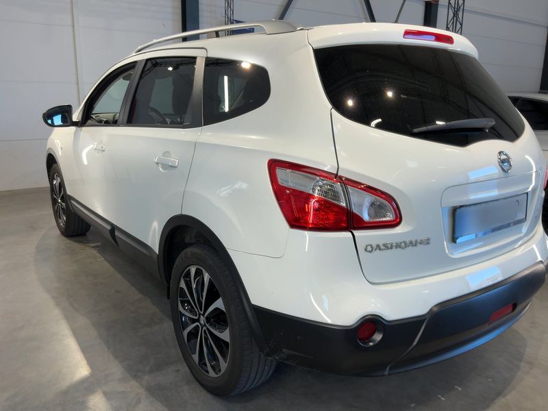 Nissan Qashqai+2 2.0 I-Way — zdjęcie 3