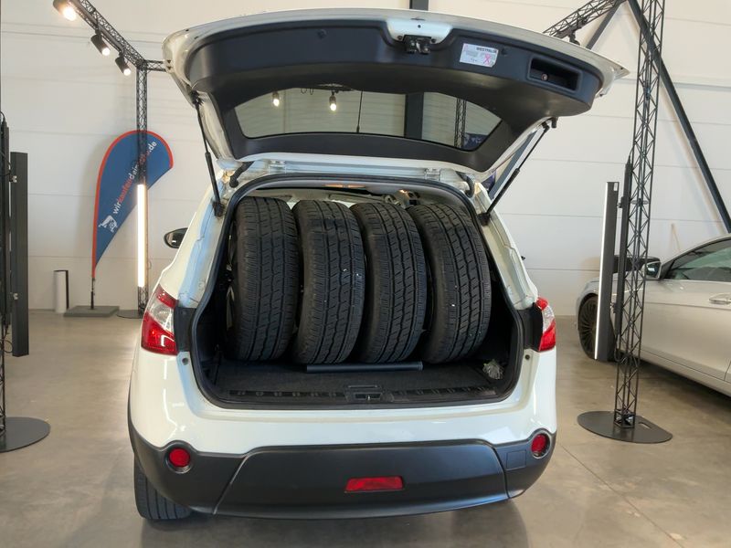 Nissan Qashqai+2 2.0 I-Way — zdjęcie 10
